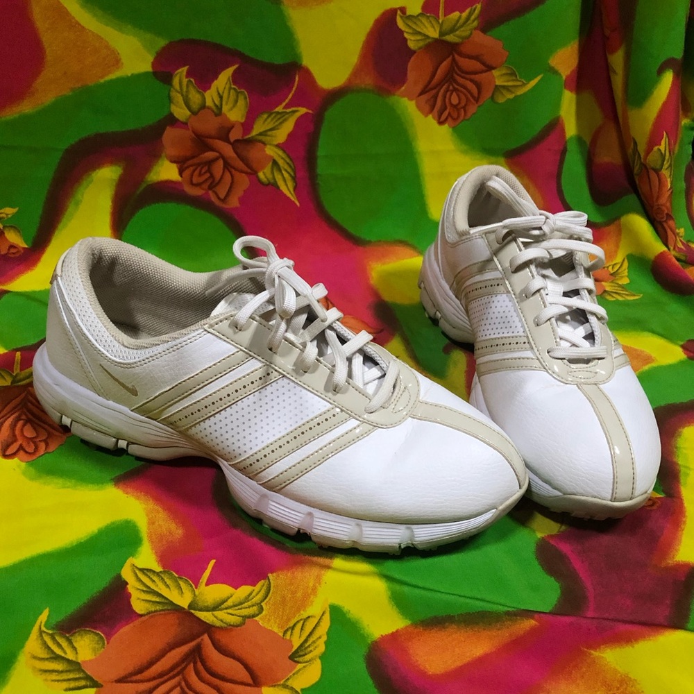 Nike women’s golf shoes
